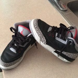 Jordan retro “Black Cement” 3s